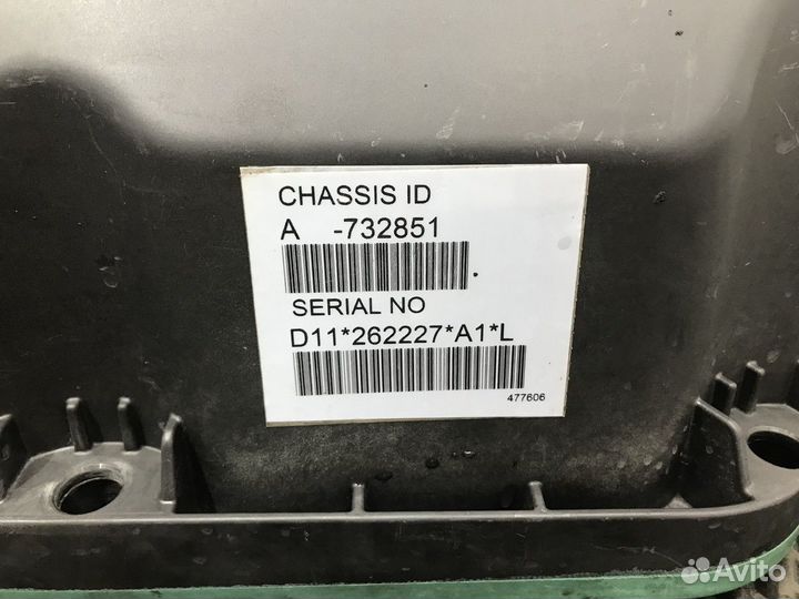 Крышка головки блока клапанная Volvo FM