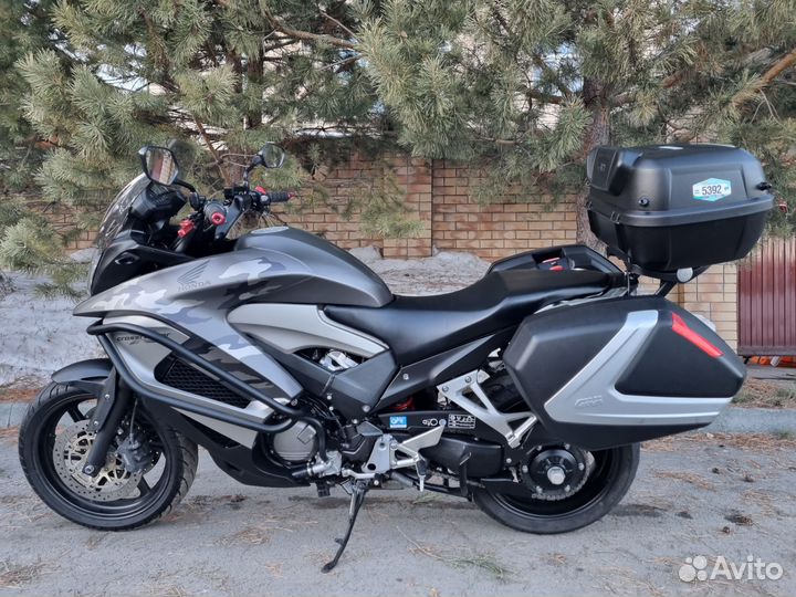 Honda VFR800X Crossrunner 2013