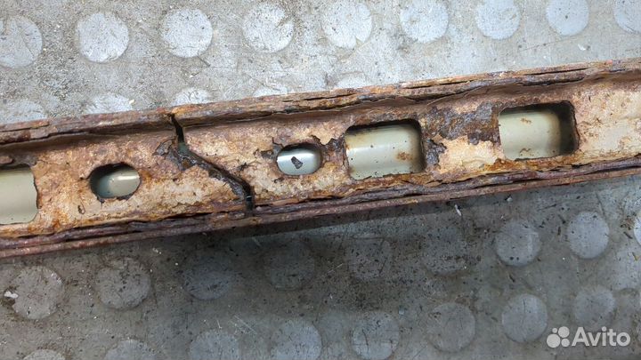 Усилитель бампера передний Peugeot 407, 2009