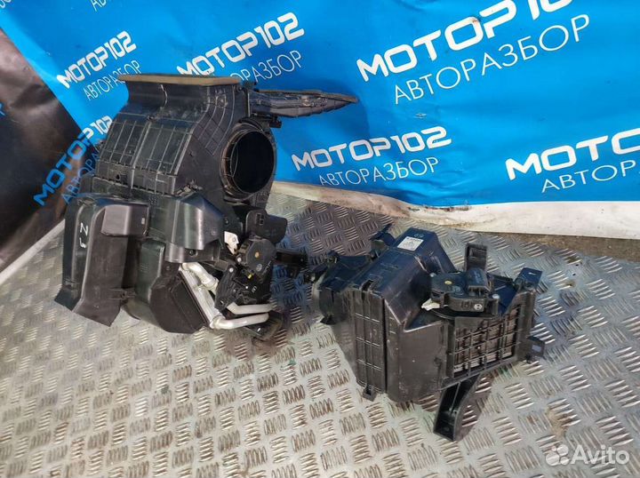 Корпус печки Mitsubishi colt 6