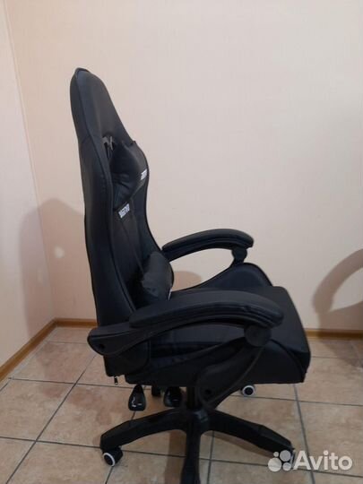 Компьютерное кресло игровое (геймерское)