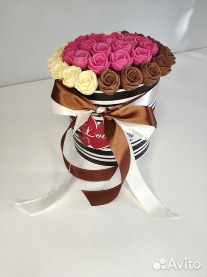 Шоколадные Розы - 37 шт в Шляпной Коробке