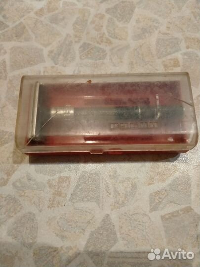 Бритва со сменными лезвиями 