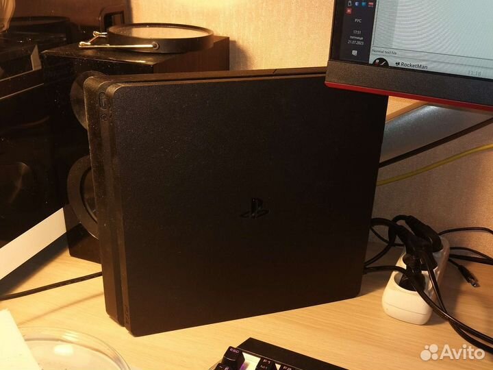 PS4 slim 1tb HEN (прошитая)