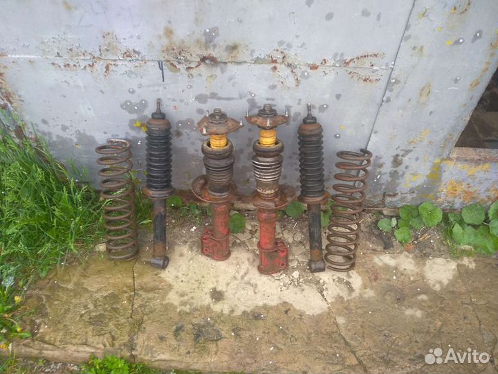 Комплект стоек, амортизаторы, пружины с приоры