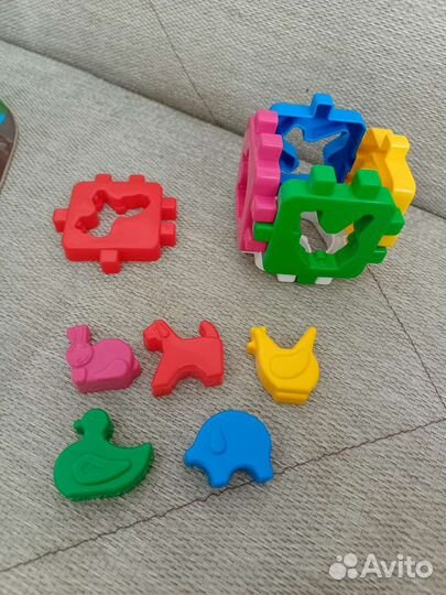 Бизикуб+развивающие игрушки