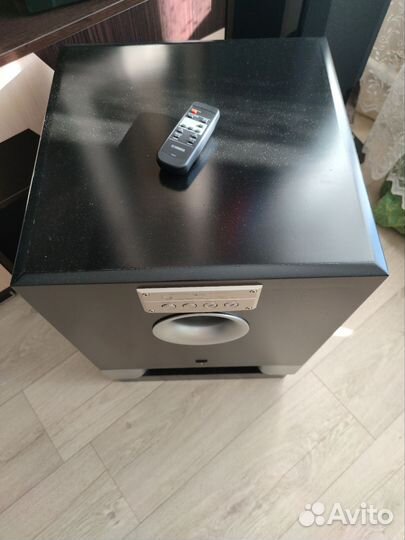 1000 Ватт Hi-End сабвуфер Yamaha YST-SW1500