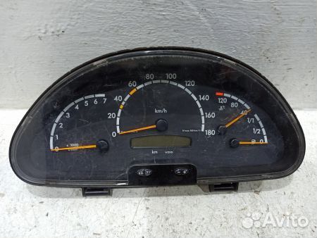 Панель приборов Мерседес