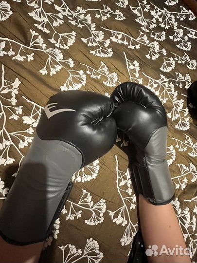 Боксерские перчатки everlast для взрослого
