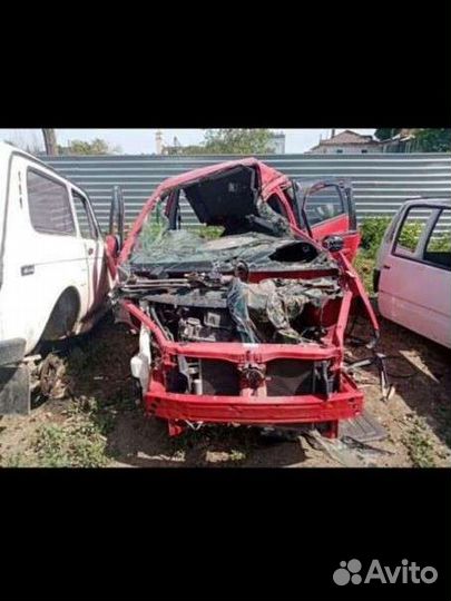 Mitsubishi colt разбор