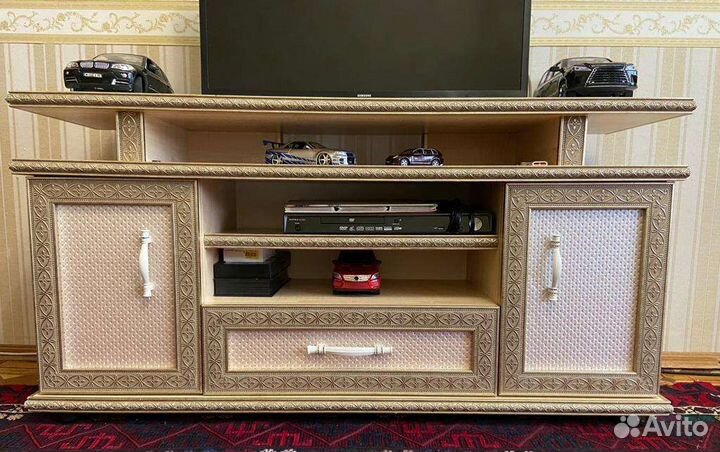 Тумба под телевизор бу