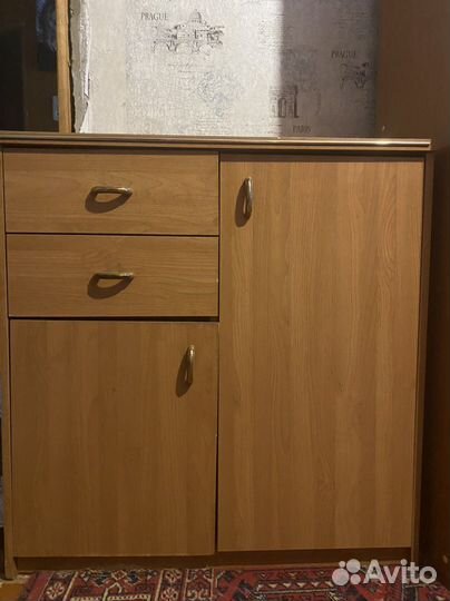 Навесной шкаф