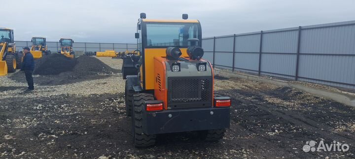 Фронтальный погрузчик Kyloton ZL20, 2023