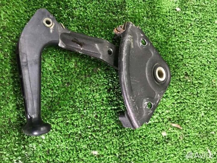 Ручка открывания капота Audi A8 Quattro D2 ABZ