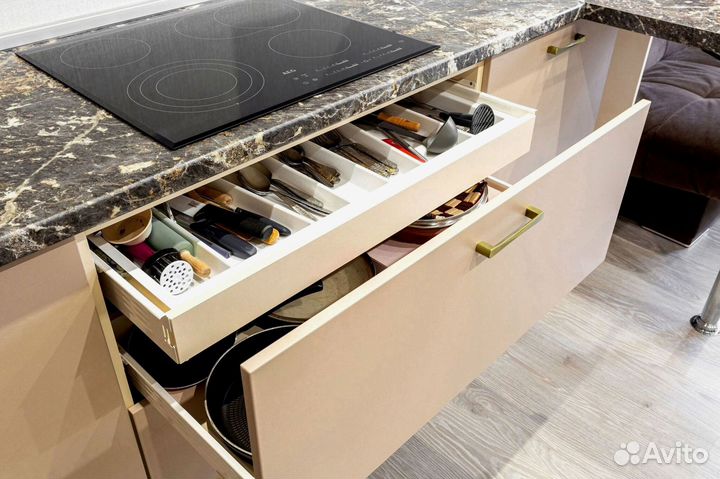 Кухни модерн от производителя.доставка