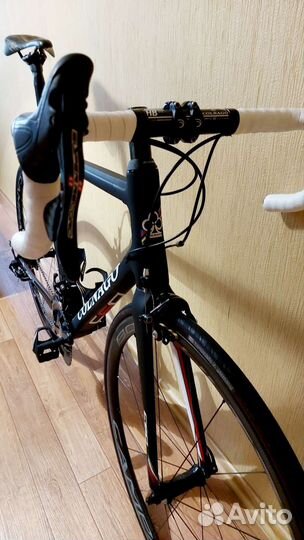 Велосипед шоссейный colnago C60