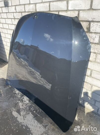 Капот на Мерседес c 205