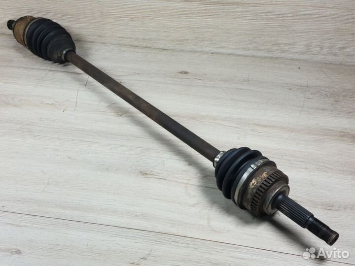 Привод передний правый Nissan Almera N16