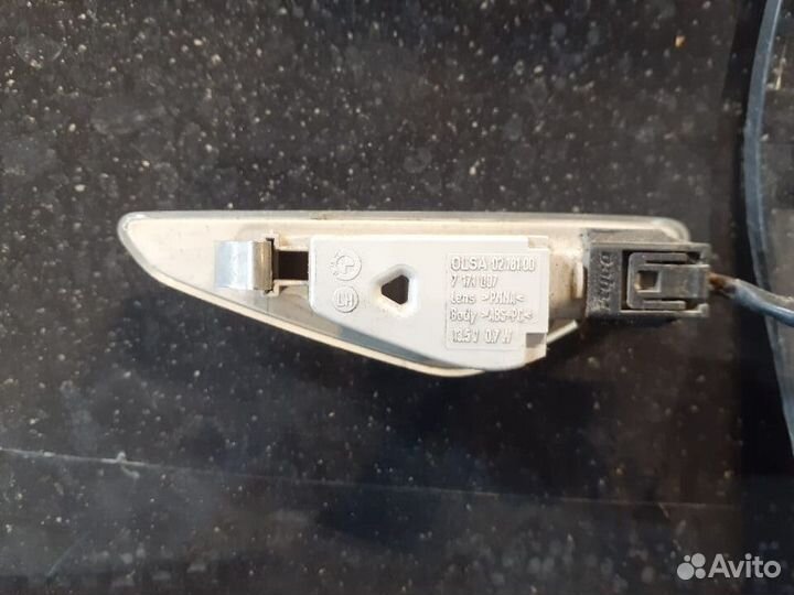 Повторитель поворота в крыло Bmw X5 50Ix E70 E71X6