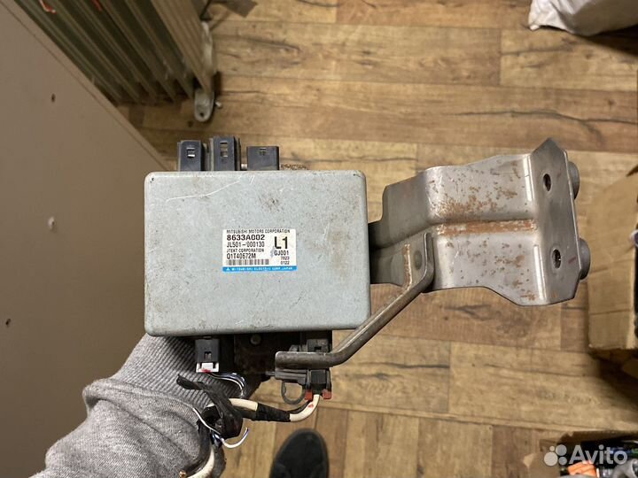 Блок управления рулевой рейкой Mitsubishi Lancer X