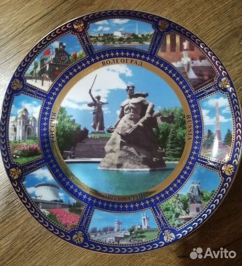 Декоративные сувенирные тарелки