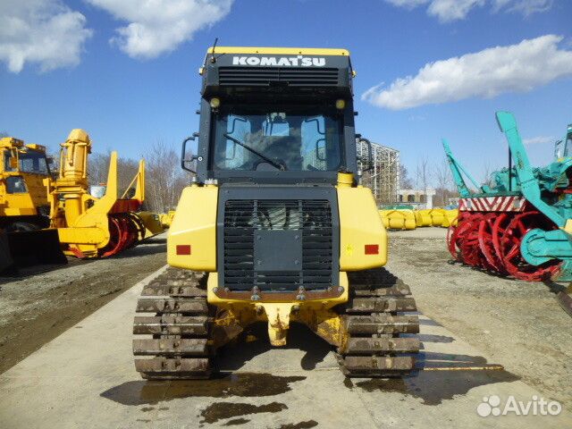 Komatsu D37EX-22, 2017