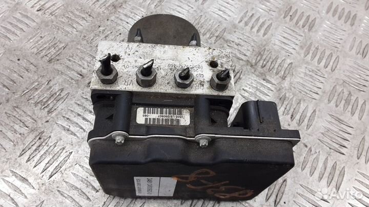 Блок ABS BMW X3 E83 рест. 2007 0265236012