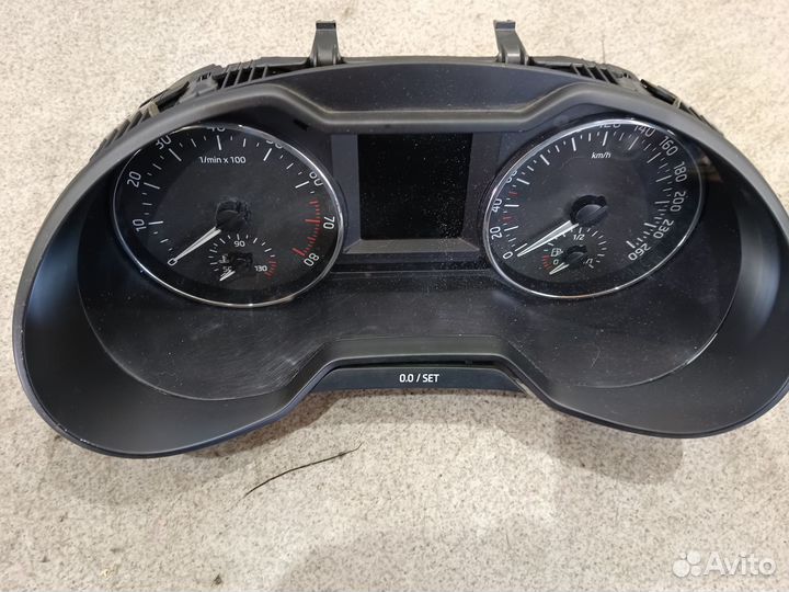 Панель щиток приборов Skoda Octavia A7 2014 год