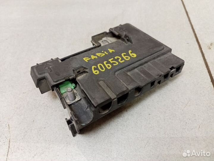 Блок предохранителей