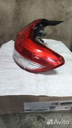Фонарь задний правый х рей