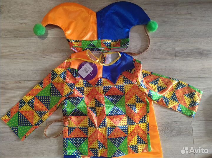 Новогодний костюм(новый) петрушка размер 110