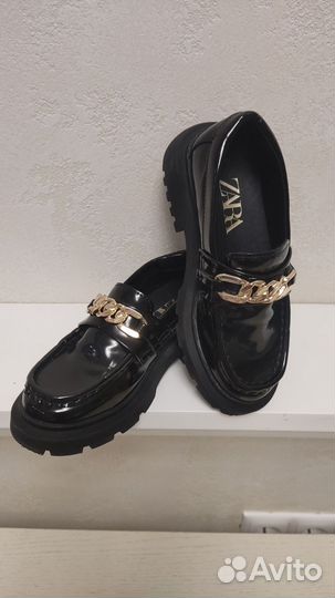 Лоферы Zara
