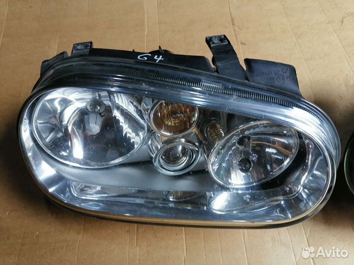 Фары передние VW Golf 4, VAG 1J1941016B (Valeo)
