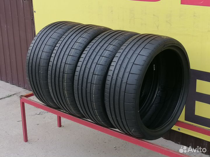Pirelli P Zero PZ4 235/35 R20