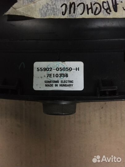 Toyota avensis Переключатель