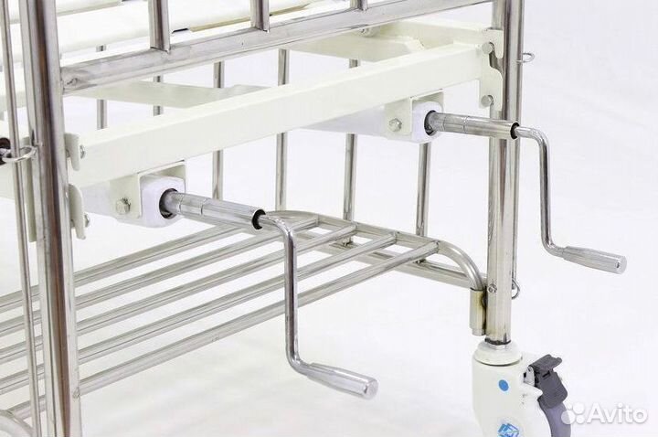 Медицинская кровать для инвалидов