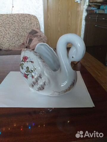 Статуэтка фарфоровая лебедь, СССР, новый