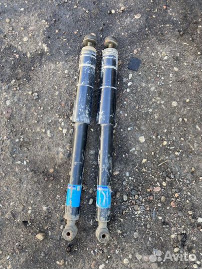 Амортизаторы задние w124 124