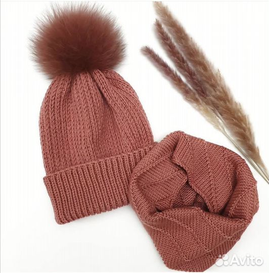 Комплект шапка и снуд женский