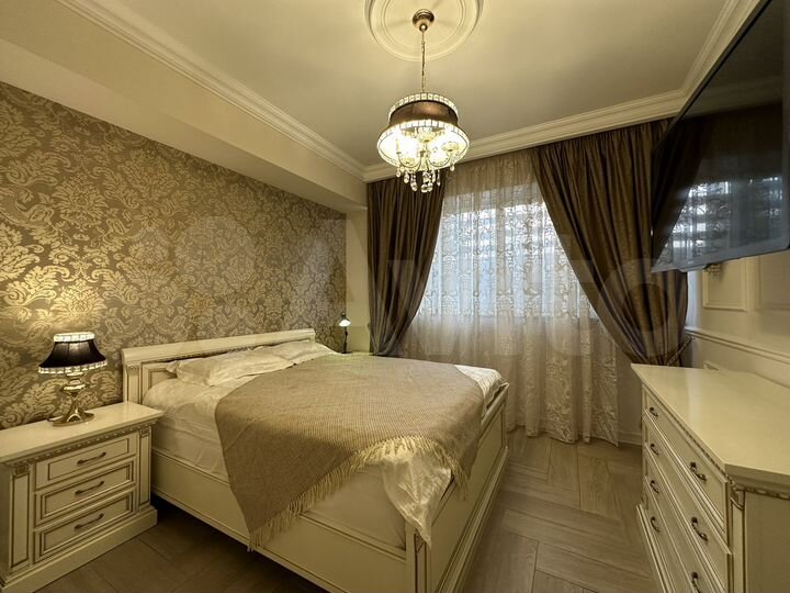3-к. квартира, 85 м², 1/4 эт.
