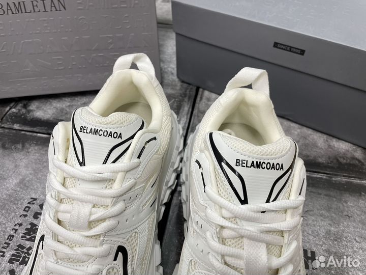 Balenciaga Defender Type White 43 size