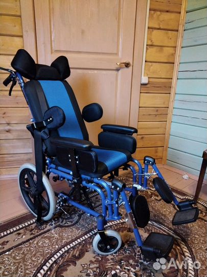 Инвалидная коляска новая