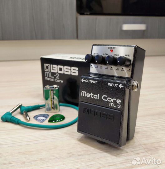 Boss Metal Core ML-2 (Гитарная Педаль + Кабель)