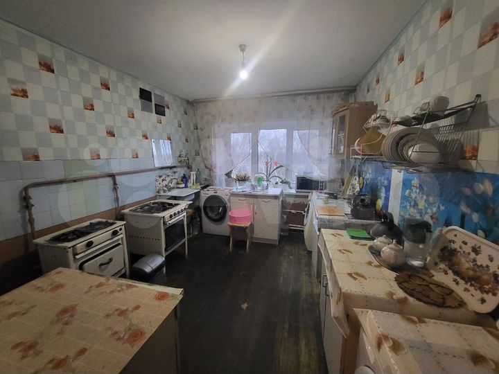 Комната 12 м² в 6-к., 5/5 эт.