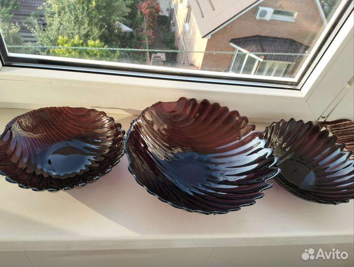 Салатники - фруктовницы из цветного стекла