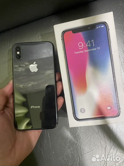 iPhone X, 64 ГБ