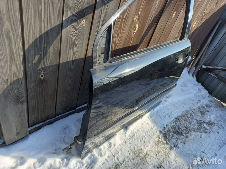 Передняя левая дверь Leхus