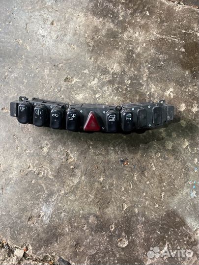 Блок кнопок, кнопка аворийки Mercedes w220