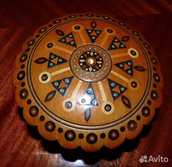 Шкатулки массив дерево+биссер