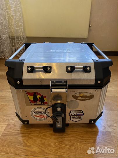 Кофр центральный givi trekker outback 42 л